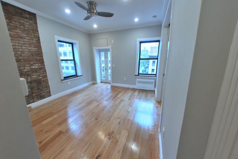 Primary Photo - 252 E 50th St (between 2nd & 3rd Ave), #5