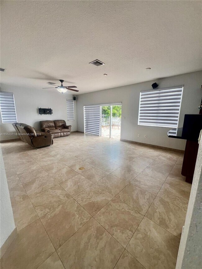 Building Photo - 15272 Southwest 11th Street, Miami, FL 331...