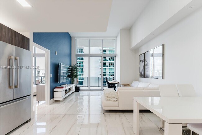 Foto del edificio - 488 NE 18th St