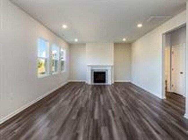 Foto del edificio - 546 Dawley Dr