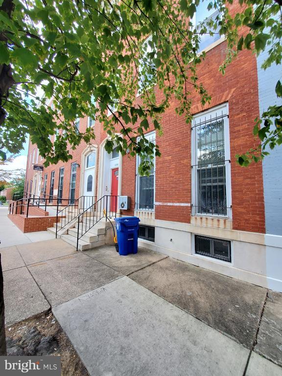 Building Photo - 1131 N Gilmor St
