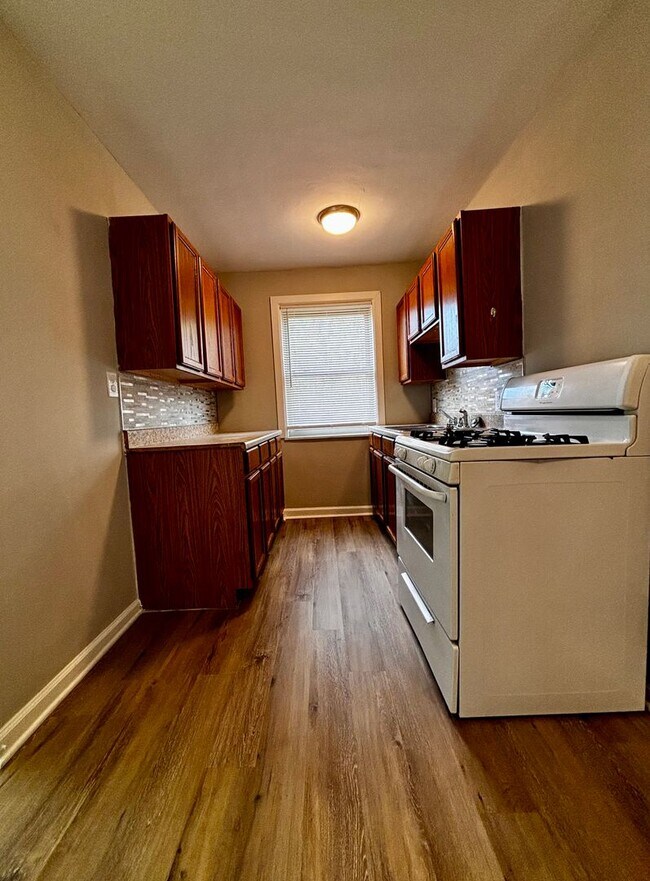Foto del edificio - ONE MONTH FREE! Ask us how! Newly Renovated 2 bedroom in Fairborn! Close to Wright Patt and I-675