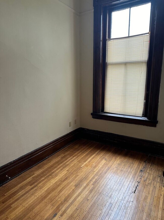 Foto del edificio - 2407 Ohio Ave