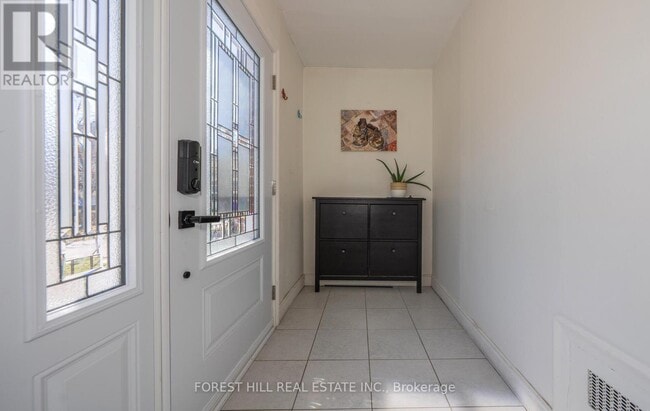 Building Photo - 92 Avondale Ave