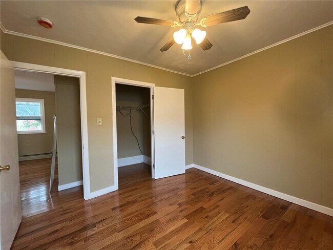 Foto del edificio - 1287 1/2 S Broadway