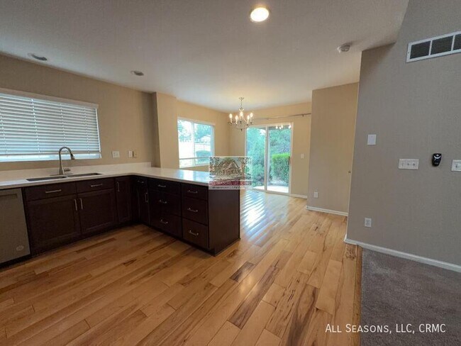 Foto del edificio - 2520 Sierra Springs Dr