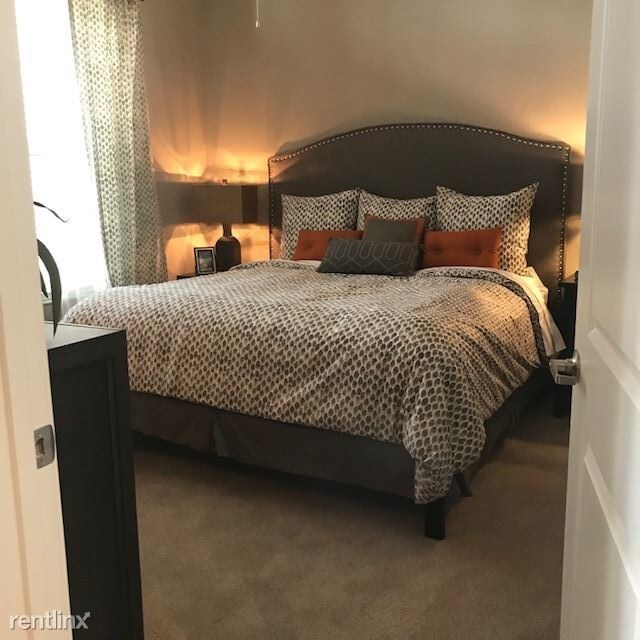 Foto del edificio - 2 br, 2 bath  - 930 Canton Ave