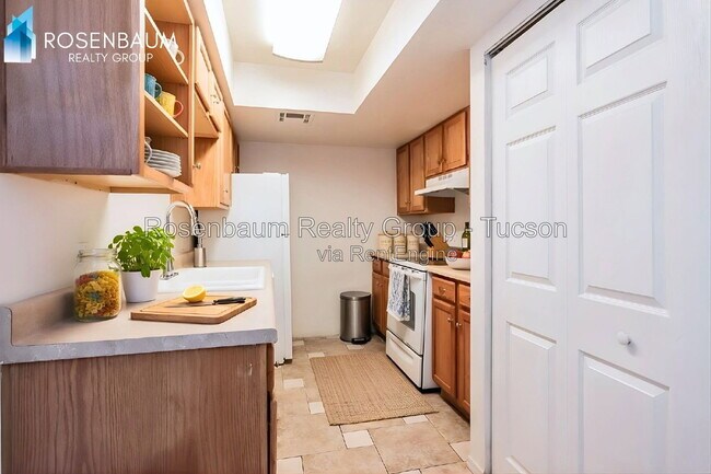 Foto del edificio - 455 W Kelso St