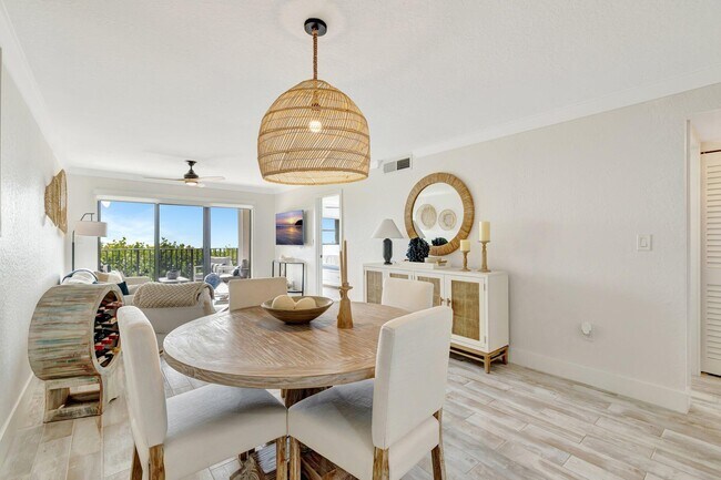 Foto del edificio - 7420 S Ocean Dr