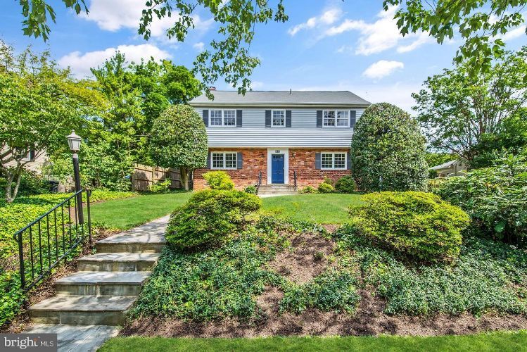 Foto principal - 4601 Drummond Ave