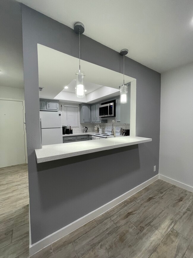 Building Photo - 95 Poinciana Dr