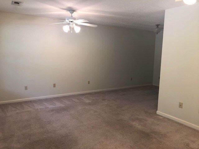 Foto del edificio - 2450 Town Creek Rd W