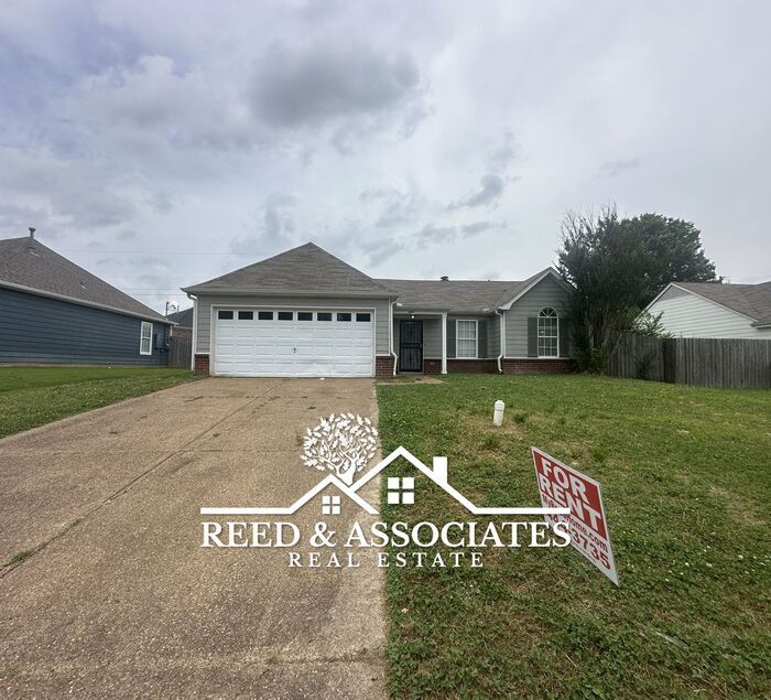 Charming Millington Home with Large Backyard~ - Charming Millington Home with Large Backyard~