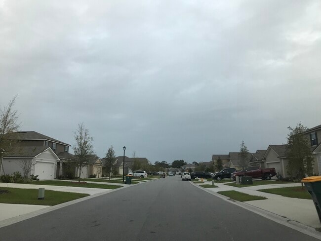 Building Photo - 8118 Meadow Walk Ln