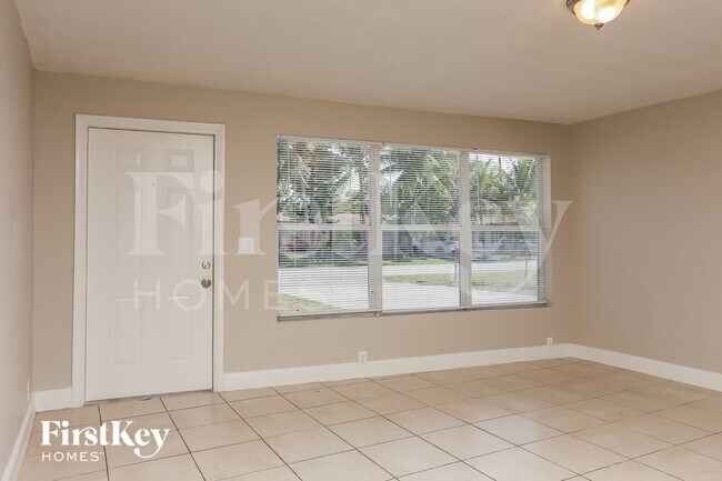 Foto del edificio - 1425 NE 29th St