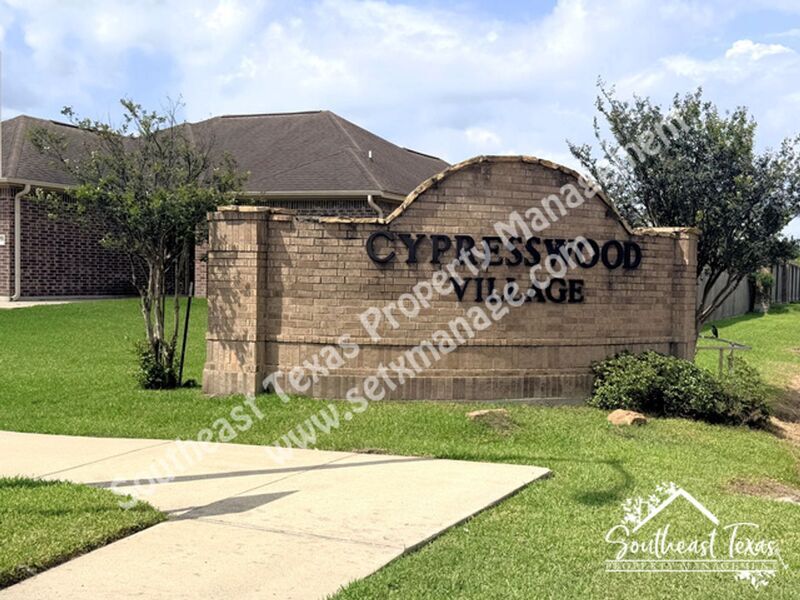 Building Photo - 1102 Cypresswood Drive