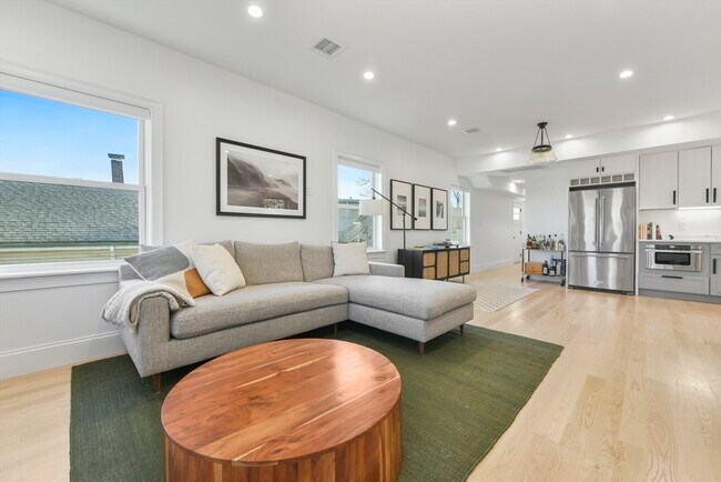 Foto del edificio - 17 Akron St