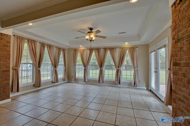 Foto del edificio - 131 Clubhouse Ln