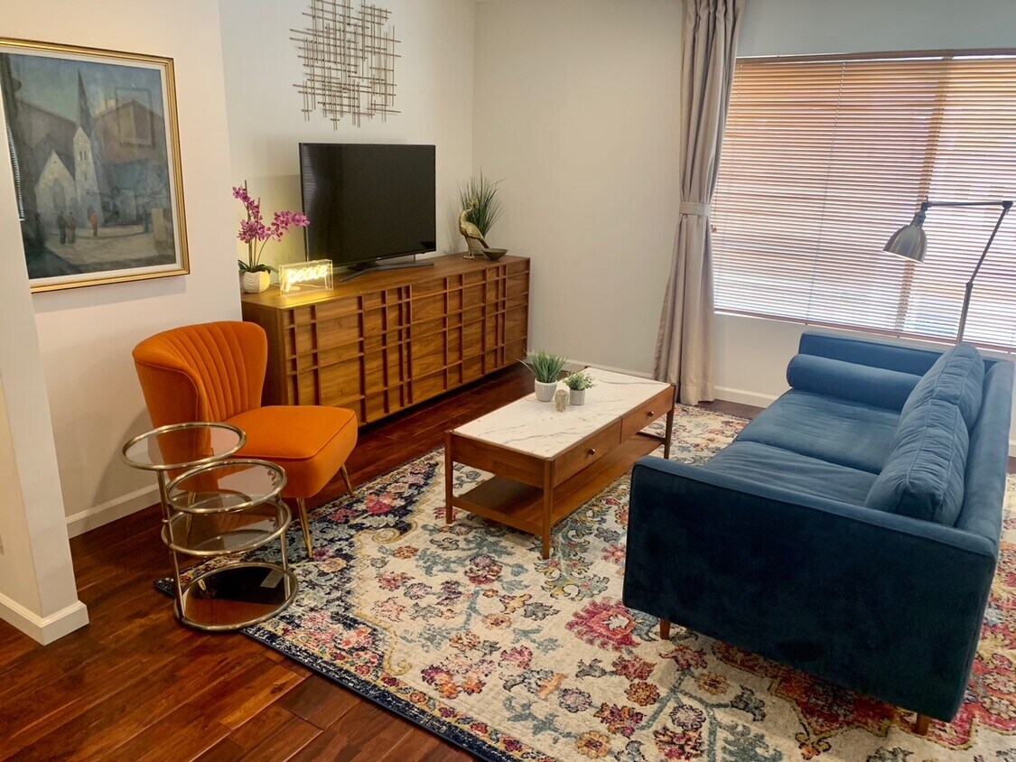 1735 Westerly Ter Unit Best Silverlake 2B 1Ba, Los Angeles, CA 90026