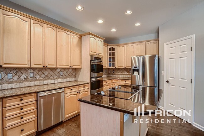Foto del edificio - 15510 Robsart Ct