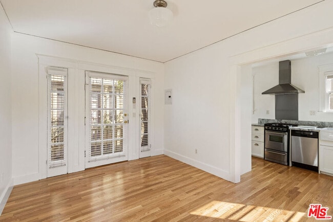 Building Photo - 1714 Echo Park Ave