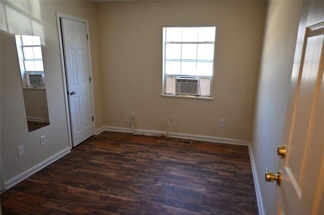 Foto del edificio - 6327 Cooper St