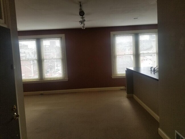 Kitchen / Living Room - 902 Western Ave
