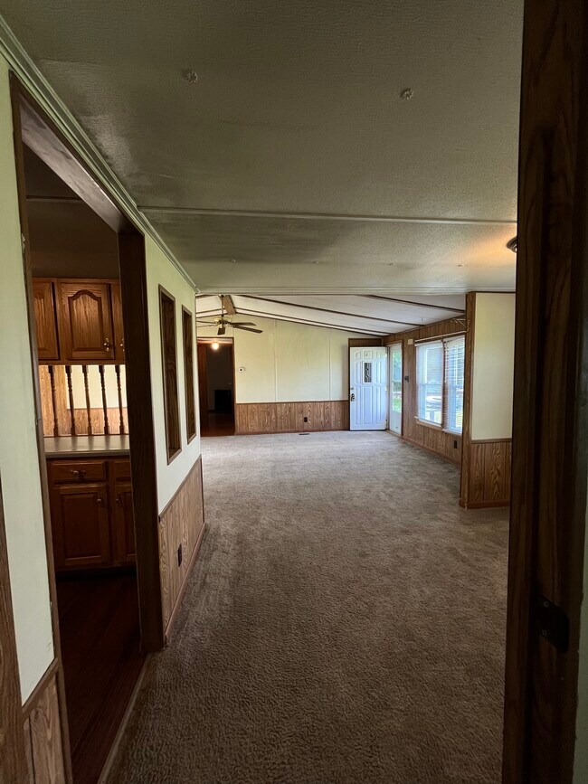 Foto del edificio - 602 S County Rd 800 E