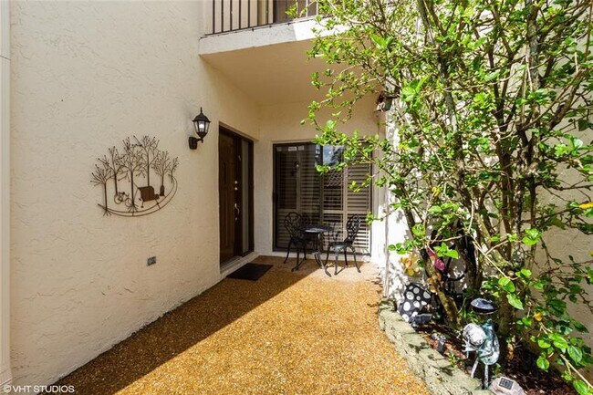 Building Photo - 7890 Seville Pl