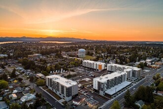 Building Photo - Latitude 112