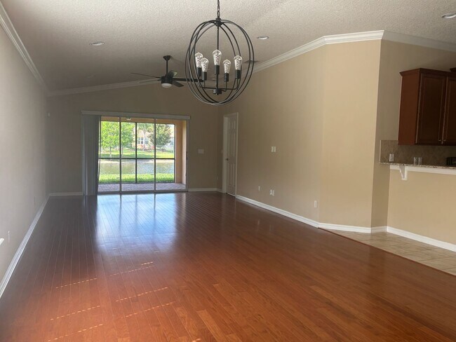 Foto del edificio - AGENT SHOWINGS ONLY! Gorgeous 2/2 + Den Mediterranean Villa with Waterfront Screened Patio and 2-...