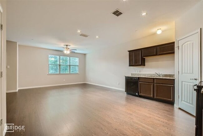 Building Photo - 1308 Lake Crest Lane , Lewisville TX