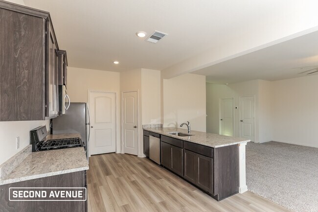 Building Photo - 9720 Sierra Grande Dr