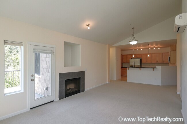 Foto del edificio - 2 BD* 2BA* Condo in the heart of Cedar Mil...