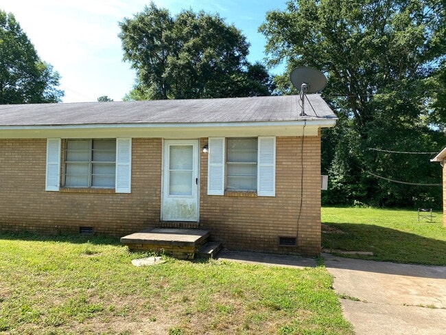 Building Photo - 132 Woodland Ave