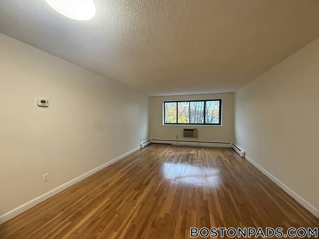 Building Photo - 66 Homer Ave