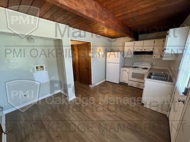 Foto del edificio - 1533 Spruce Ave