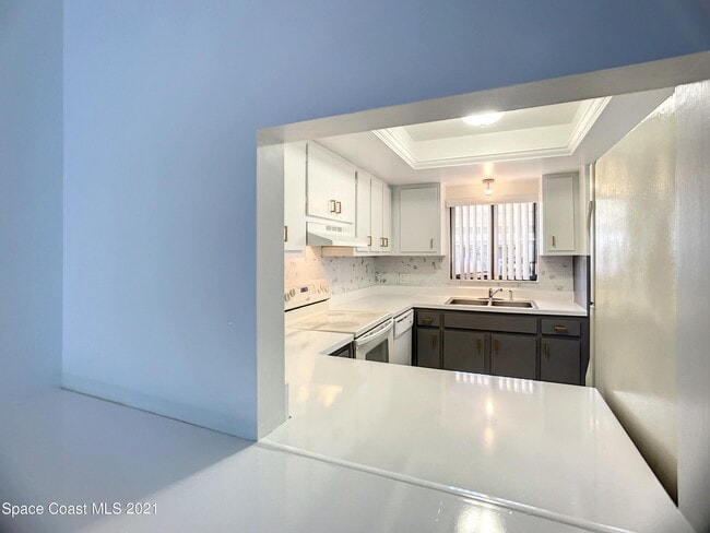 Foto del edificio - 5800 N Banana River Blvd