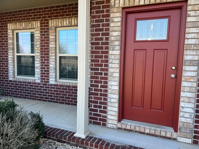 Foto del edificio - 593 Springfield Blvd