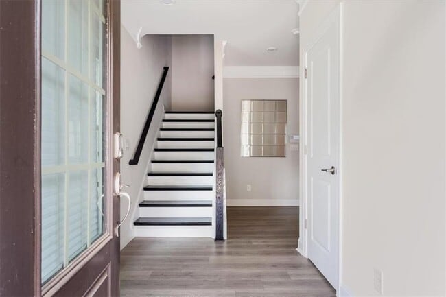 Building Photo - 2560 Clairebrooke Bnd