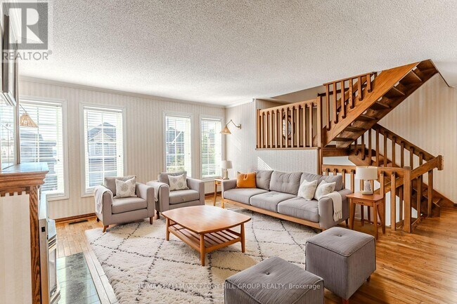 Photo du bâtiment - 36 Kempenfelt Dr