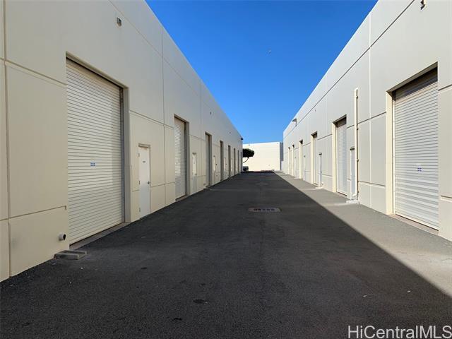 Building Photo - 2045 Lauwiliwili St