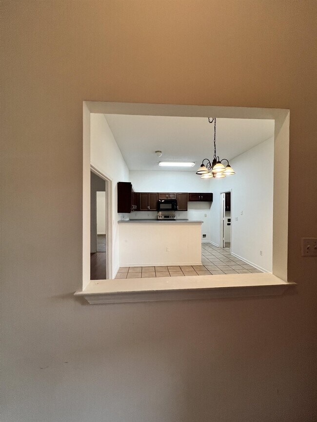 Building Photo - 5760 Pecan Trce