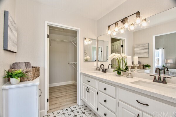 Building Photo - 27915 Wintergrove Way