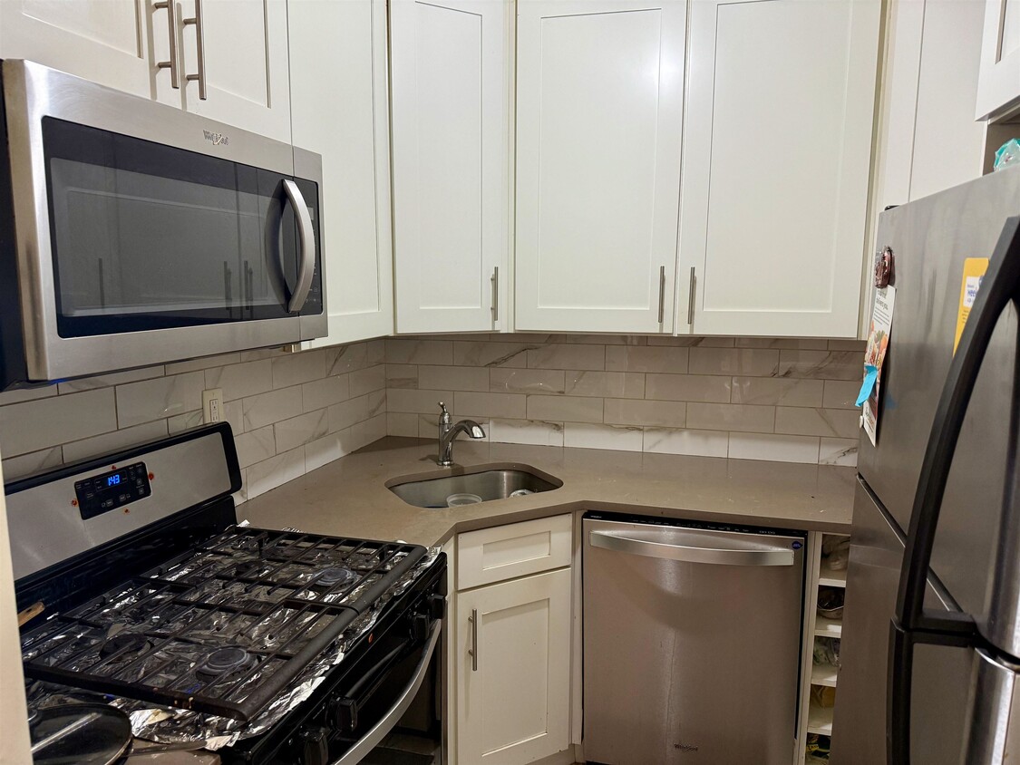 Foto principal - 225 St Pauls Ave