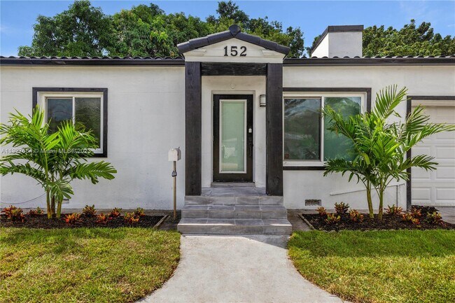 Foto del edificio - 152 NW 103rd St