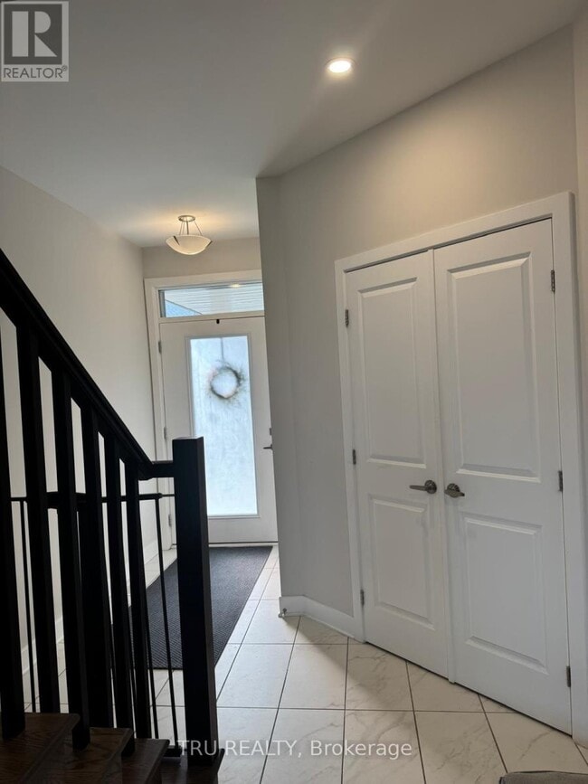 Building Photo - 317 Whitham Cres