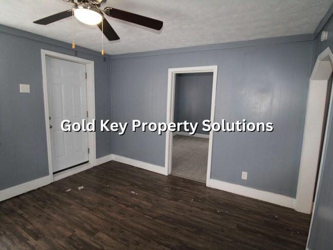 Foto del edificio - MUNCIE 2 BR 1 BA House with Main-Level Laundry and Shed (SECTION 8 APPROVED)