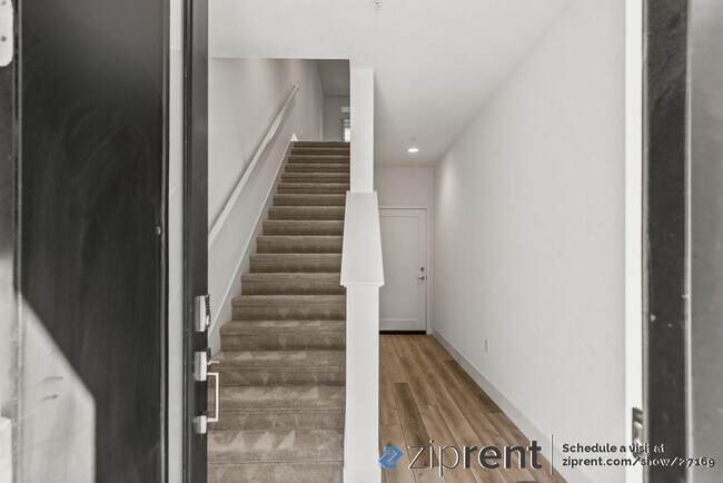 Foto del edificio - 2028 Starling Ln