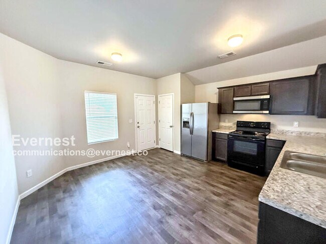 Building Photo - 192 Stonebriar Dr
